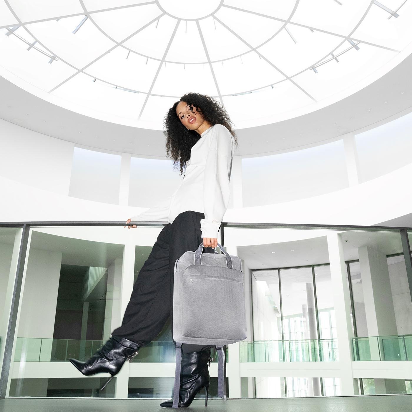 EJ7074_9dsi9kgbad67j7dp05oeorho1j_1400