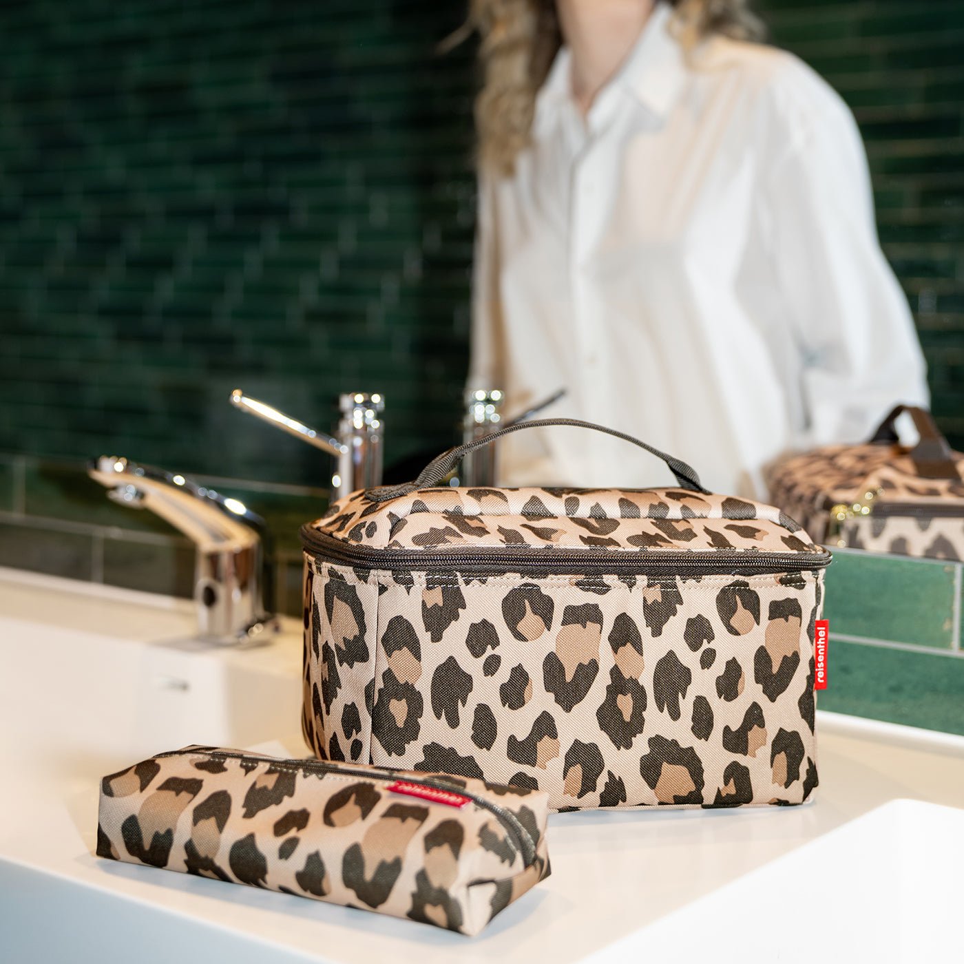 FG6048_j5sug63tp55nnc4jii0d16hc00_1400